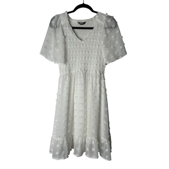 Btfbm Dresses & Skirts - BTFBM Dress Women's Medium White Smocked Swiss Dot V Neck Short Sleeve Bohemian